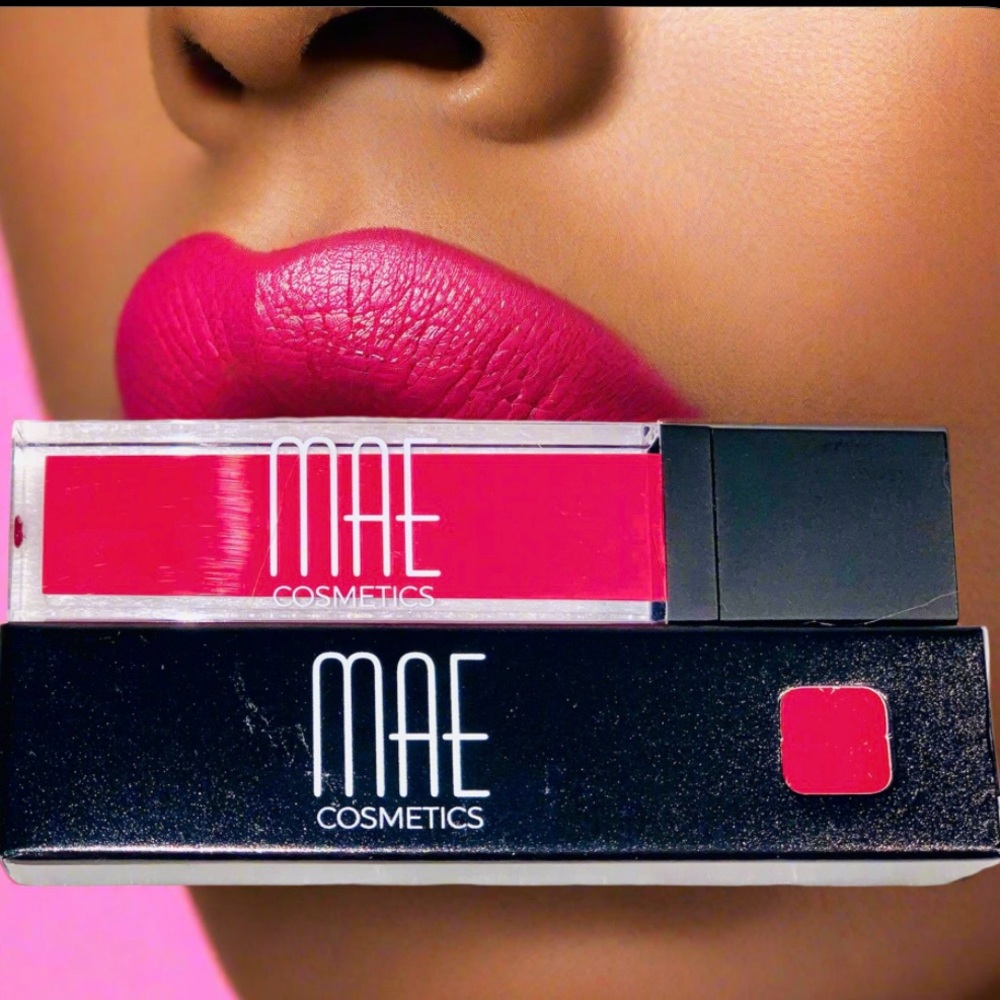 MAE Cosmetics Lipstick - Vibrant Pink